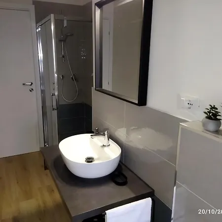 52 - Bilocale Apartman